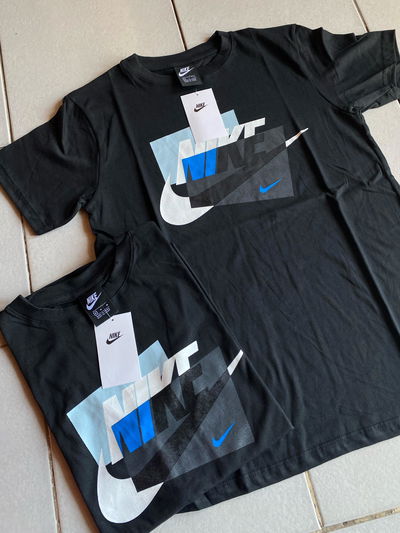 REMERA NK CUADRADO