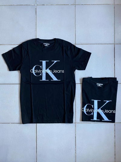 REMERA CALVIN KLEIN