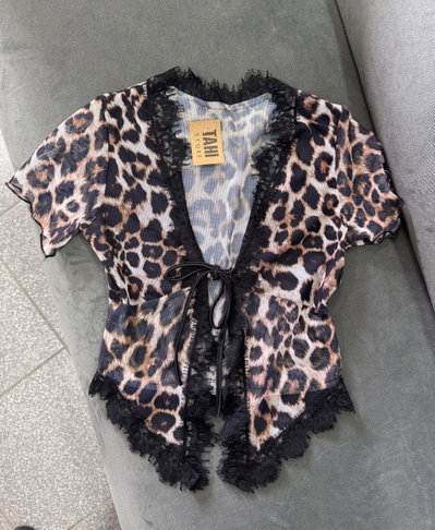 Top print de tul/puntilla p/atar