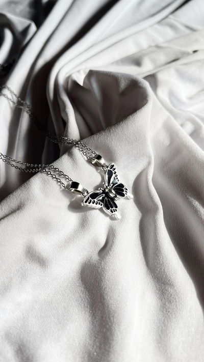 Collares mariposas para compartir