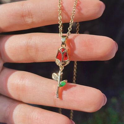 Collar rosa pimpollo 