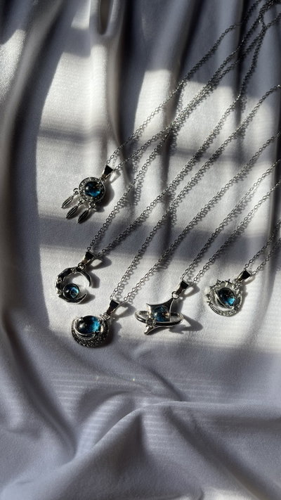 Collar mini universo