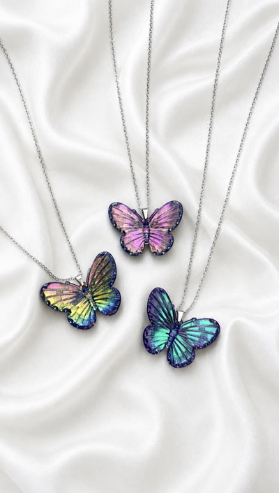 Collar mariposa tornasol 