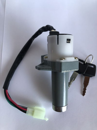 Llave de contacto Titan 150