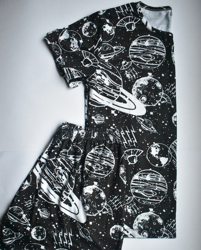 Pijama Corto Full Print - Unisex - Planetas