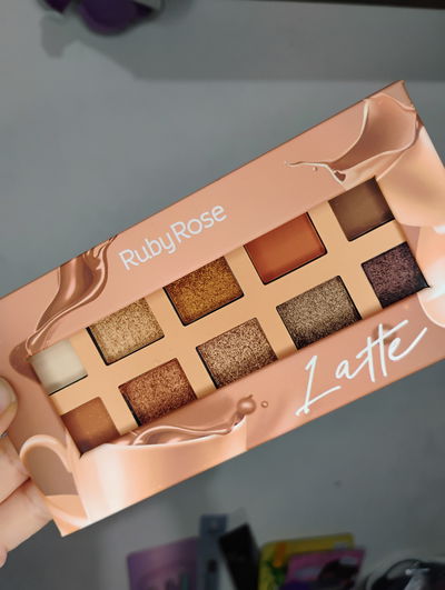 Paleta Latte Ruby Rose