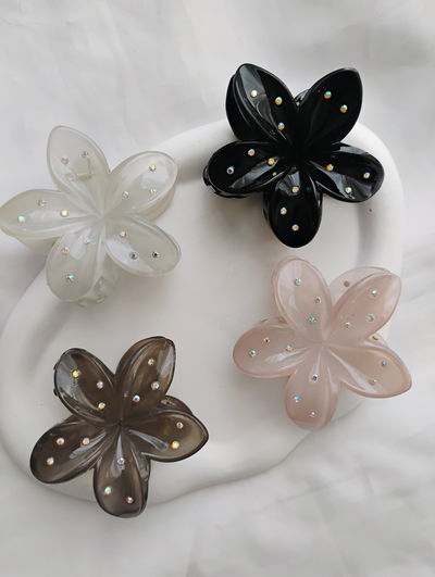 Broche Hawaiano con strass