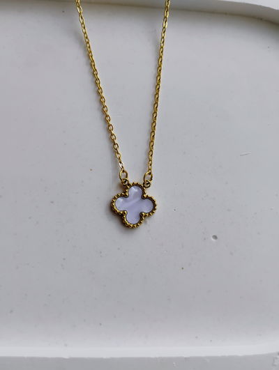 Conjunto Trébol Nácar Blanco 50 CM