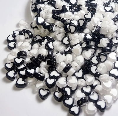 corazones negros y blancos pasantes x5