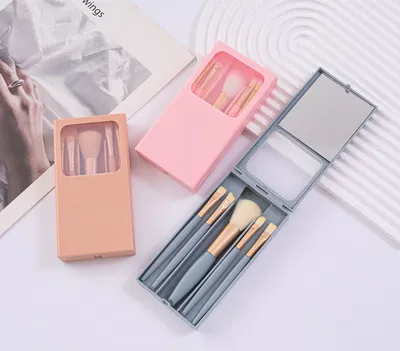 SET DE BROCHA X5  EN CAJA CON ESPEJO