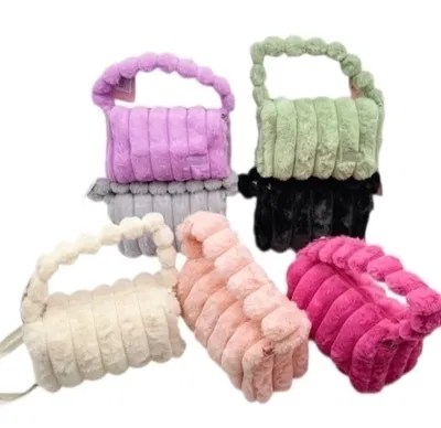 CARTERA PORTA COSMÉTICO PELUCHE