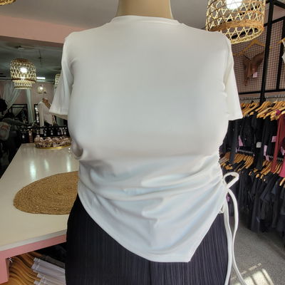 REMERA ASIMÉTRICA TALLES