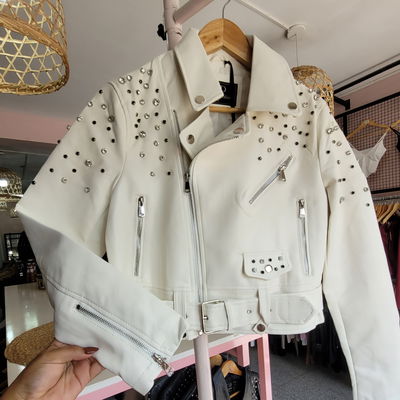 CAMPERA ECO CUERO STRAS 