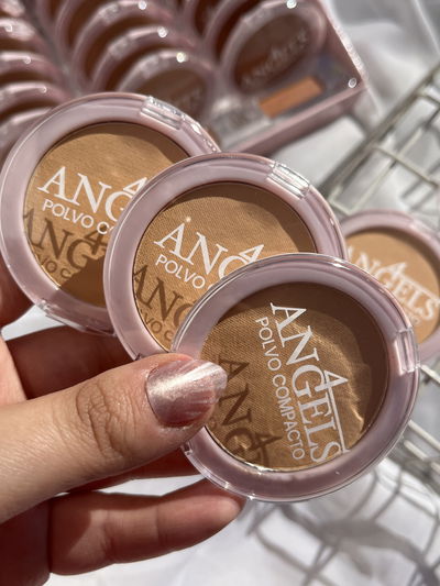 3 polvos compactos 4 angels