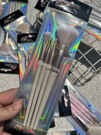 3 Set de 4 brochas Eloíse