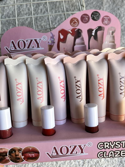 Caja 24 gloss cristal aozy