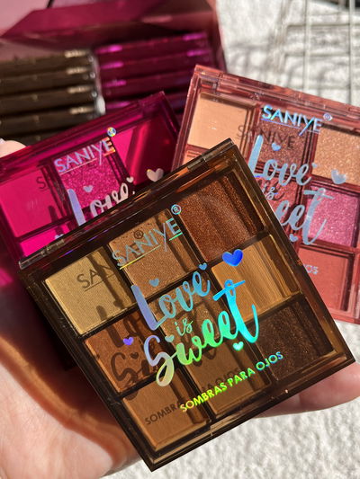 3 paletas de sombras saniye