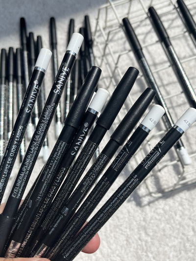 3 lápices delineadores de ojos blancos saniye