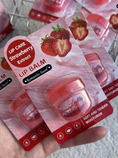 3 vaselinas hidratantes frutilla