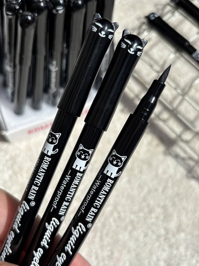 3 Delineadores líquidos gatitos