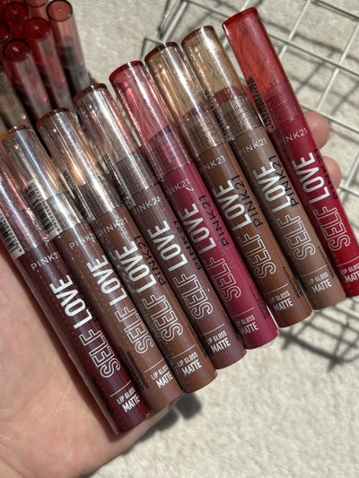 4 labiales matte Pink21 