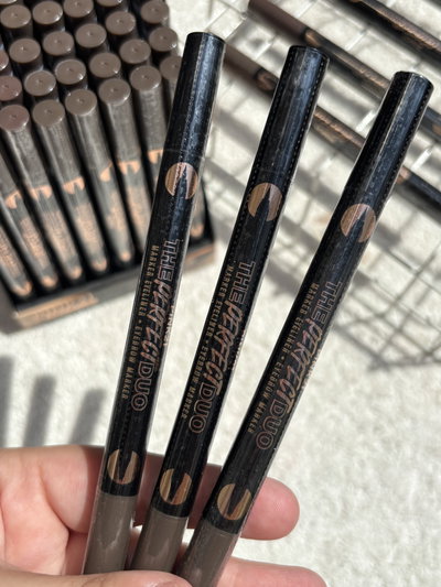 3 delineadores líquidos de ojos + cejas Pink21 