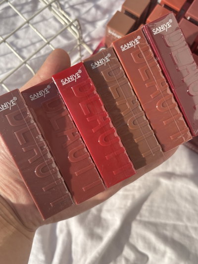 3 Labial matte en barra Saniye 