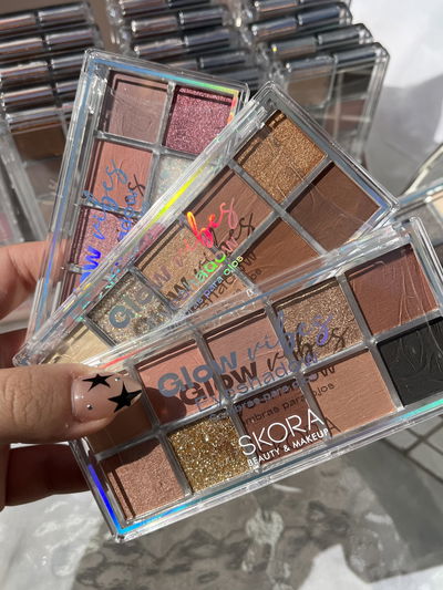 3 paletas de sombras skora