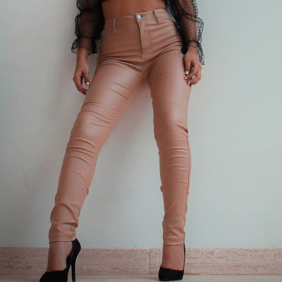 PANTALON ENGOMADO BEIGE 