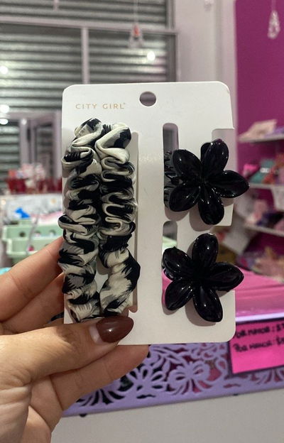 SET 2 BROCHES + 2 COLITAS