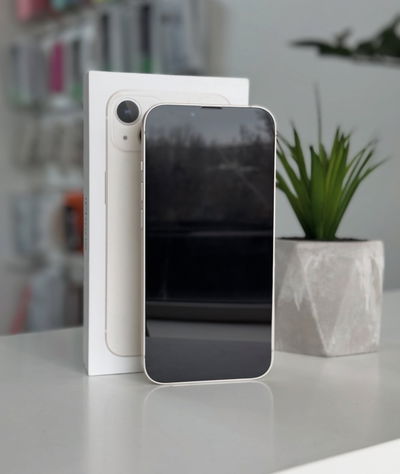 iPhone 13