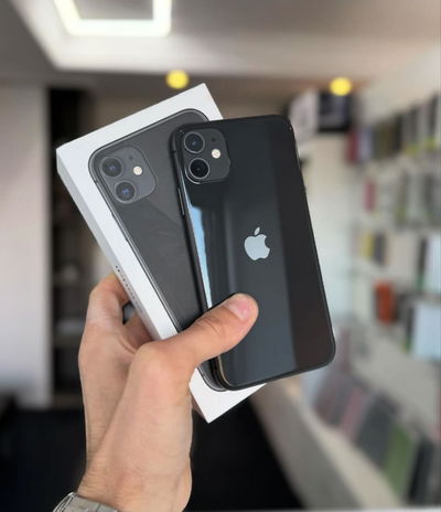 iPhone 11