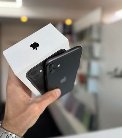 iPhone 11