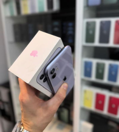 iPhone 11