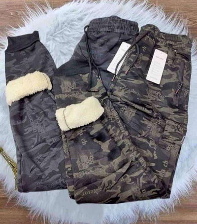Pantalón camuflado