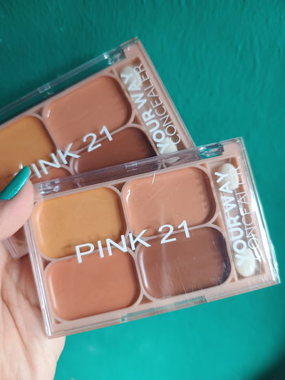 Paleta de correctores y contorno Pink 21