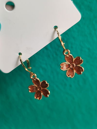 Argolla Dorada Flor pequeña