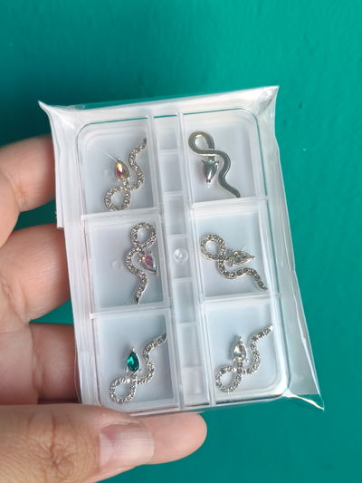 Serpiente con strass