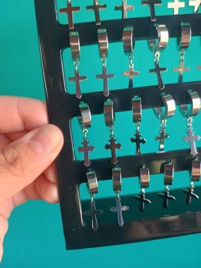 Aros Cruz Plateada AQ x par 