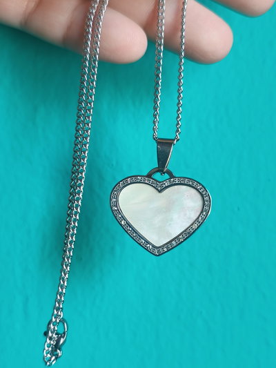 Cadena con Corazón de Nacar y strass