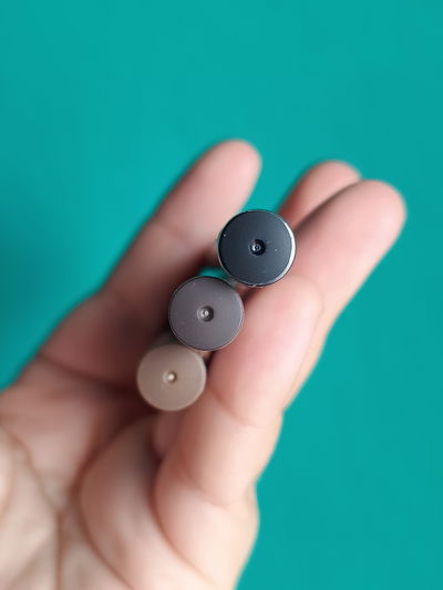 Delineador retractil para cejas 