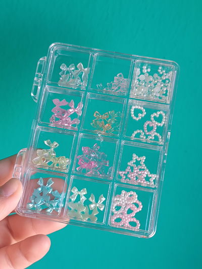 Dijes surtidos Naez x12u (0310)