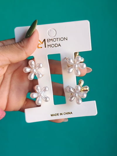 Set de 4 broches flor perlada y dorado Emotion Moda