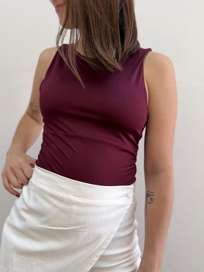 Body Akira (Bordo-Negro)
