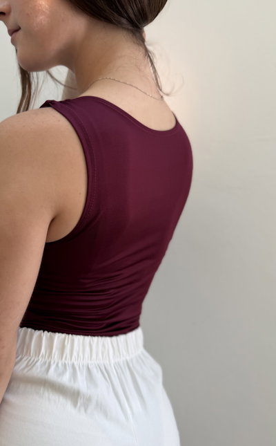 Body Akira (Bordo-Negro)