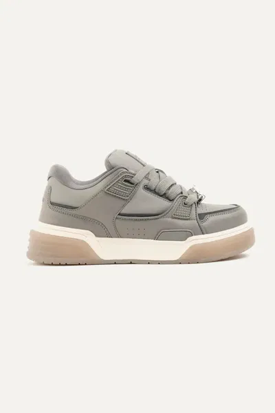 Zapatillas 47 Street Mac Mujer Gris