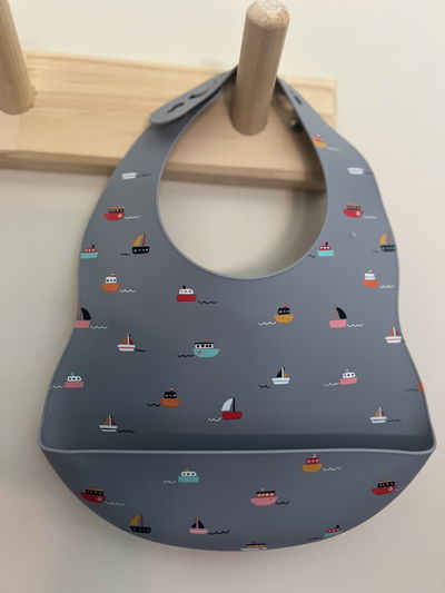 Babero Silicona Barcos 