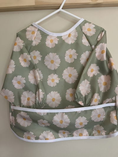 Pintorcito/Babero Flores Verde