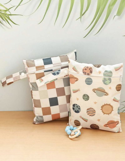 Bolsita impermeable multiuso (muda / pileta / jardín)