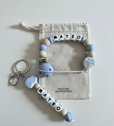 Combo llavero(hasta 6 letras)+Portachupete personalizado